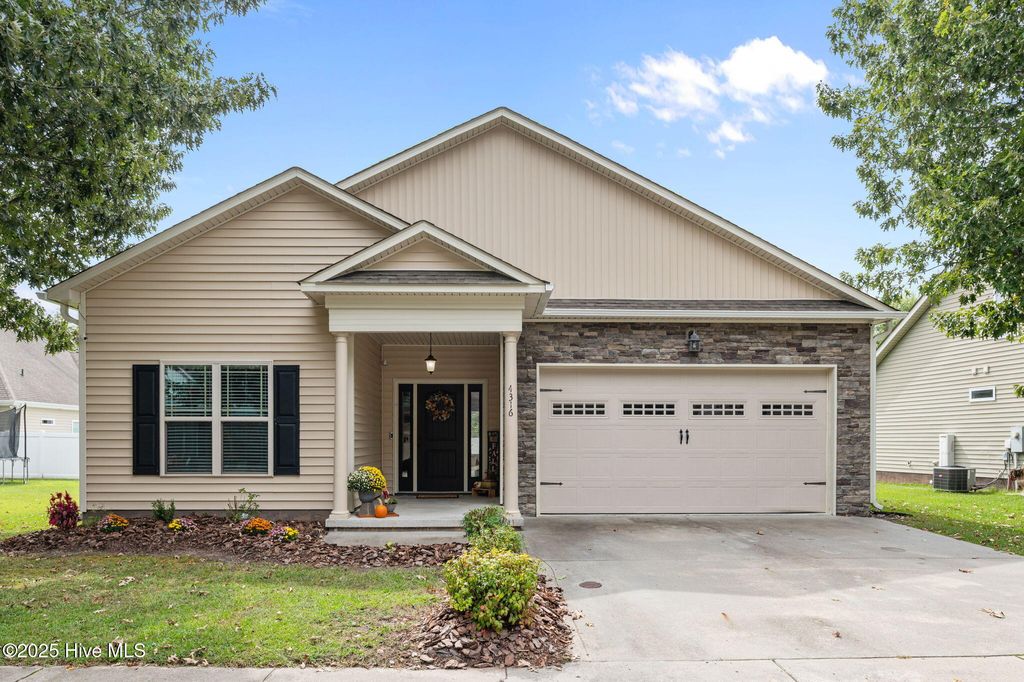 Photo of 4316 Davencroft Village Drive, Winterville, NC 28590 (MLS # 100534068)