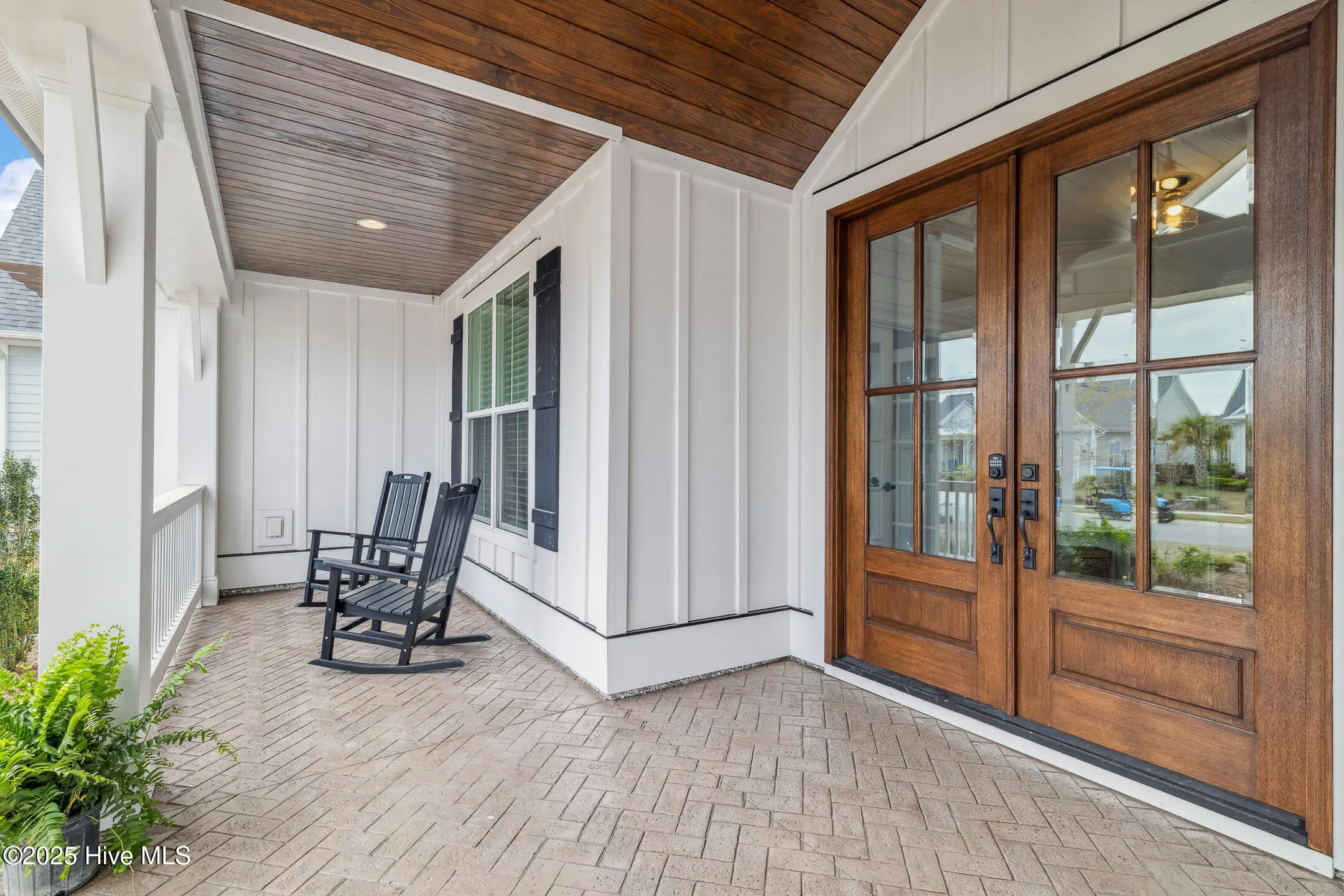 Hampstead, North Carolina 28443, United States, 4 Bedrooms Bedrooms, ,5 BathroomsBathrooms,Residential,Pending,107931