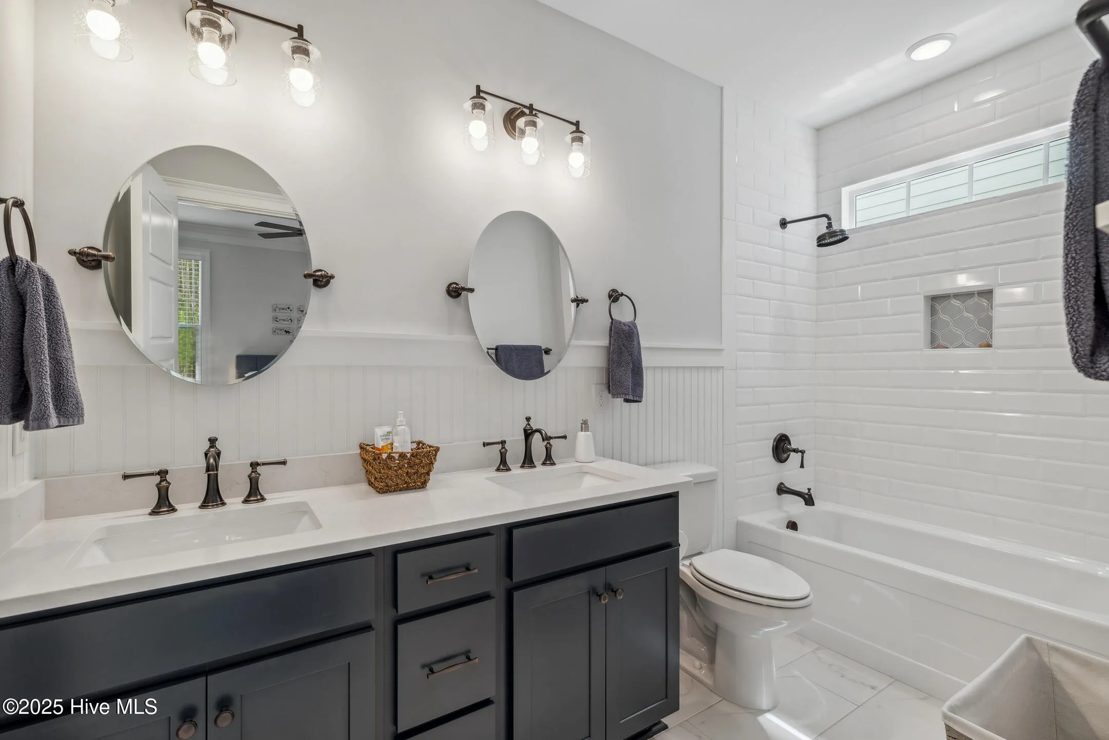 Hampstead, North Carolina 28443, United States, 4 Bedrooms Bedrooms, ,5 BathroomsBathrooms,Residential,Pending,107931