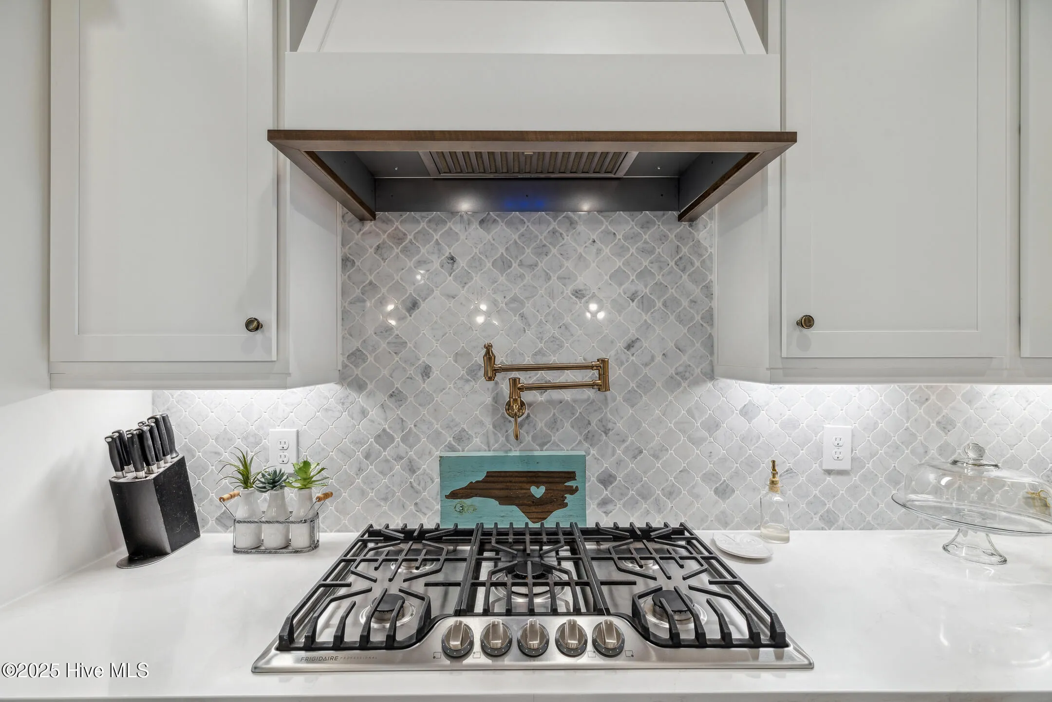 Hampstead, North Carolina 28443, United States, 4 Bedrooms Bedrooms, ,5 BathroomsBathrooms,Residential,Pending,107931