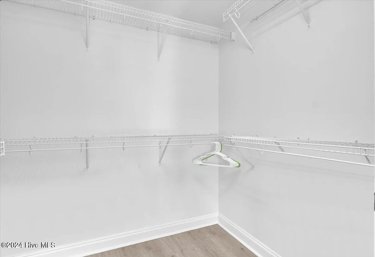 Wilmington, North Carolina 28405, United States, 2 Bedrooms Bedrooms, ,3 BathroomsBathrooms,Residential,Pending,25069