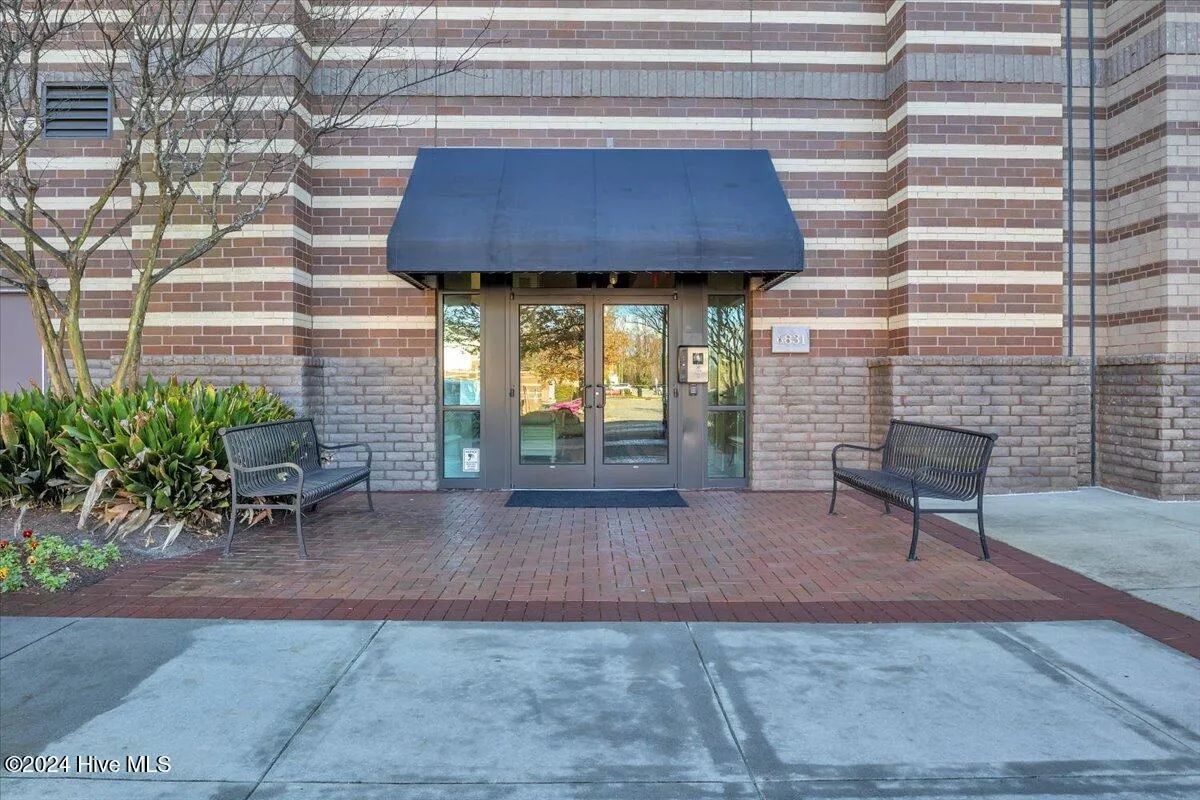 Wilmington, North Carolina 28405, United States, 2 Bedrooms Bedrooms, ,3 BathroomsBathrooms,Residential,Pending,25069