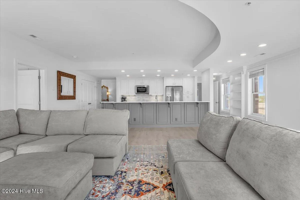 Wilmington, North Carolina 28405, United States, 2 Bedrooms Bedrooms, ,3 BathroomsBathrooms,Residential,Pending,25069