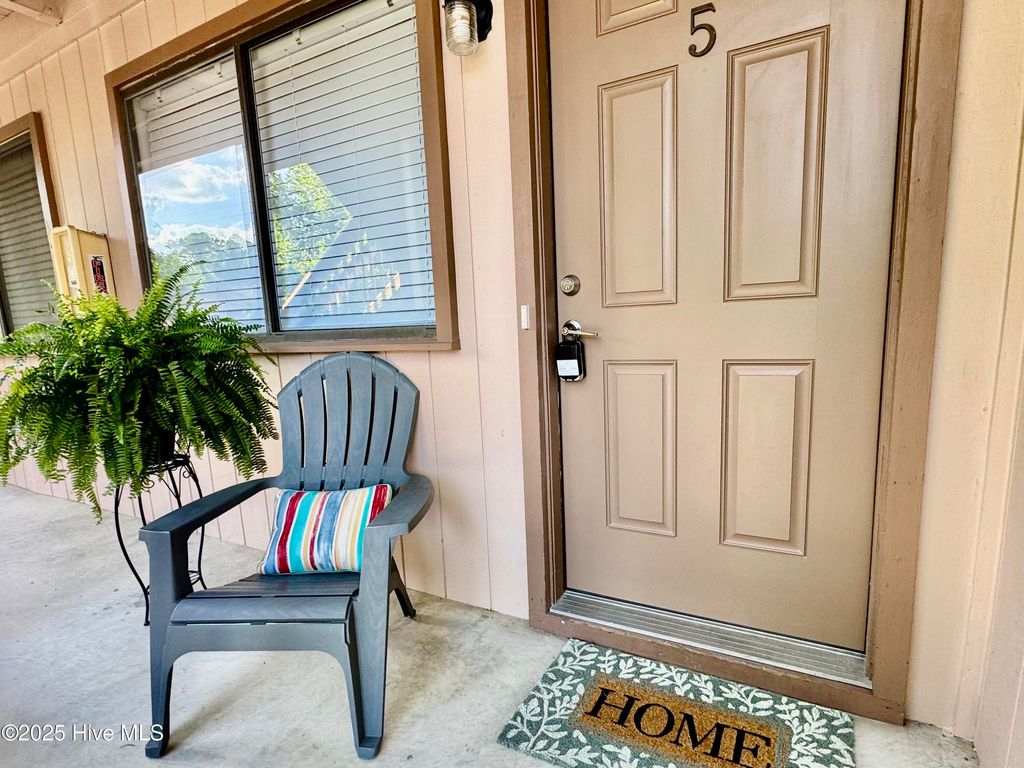 Photo of 522 S Kerr Avenue #Apt 5, Wilmington, NC 28403 (MLS # 100509555)