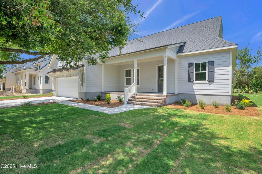 Photo of 5988 Gray Squirrel Path, Southport, NC 28461 (MLS # 100513628)