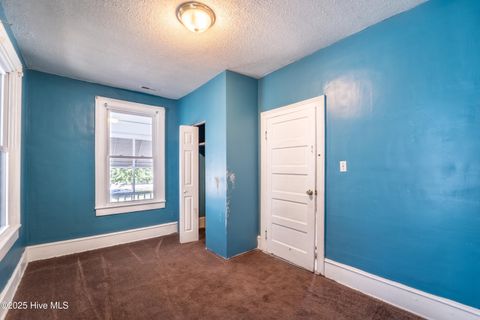 Tiny photo for 512 Queen Street, Wilmington, NC 28401 (MLS # 100538912)