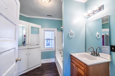 Tiny photo for 512 Queen Street, Wilmington, NC 28401 (MLS # 100538912)