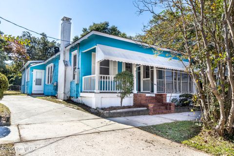 Photo of 512 Queen Street, Wilmington, NC 28401 (MLS # 100538912)