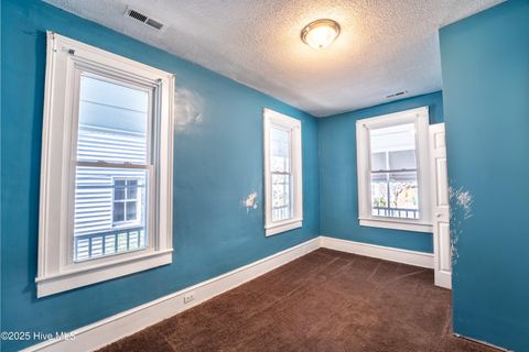 Tiny photo for 512 Queen Street, Wilmington, NC 28401 (MLS # 100538912)