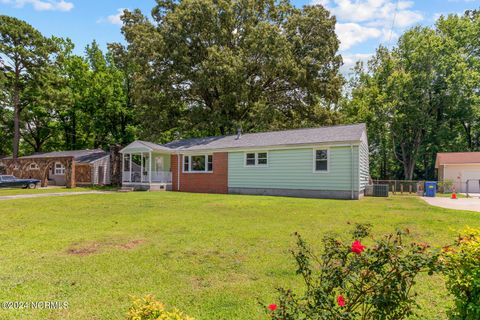 Single Family Residence in Jacksonville NC 601 Cheyenne Road 1.jpg