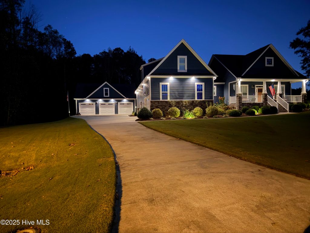 Photo of 110 Winbush Court, Goldsboro, NC 27530 (MLS # 100539566)