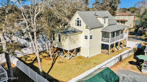 A home in Oak Island