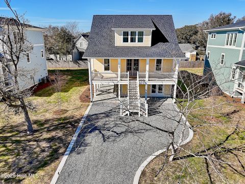 A home in Oak Island