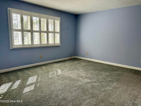 Tiny photo for 324 Wimbledon Court, Wilmington, NC 28412 (MLS # 100532166)