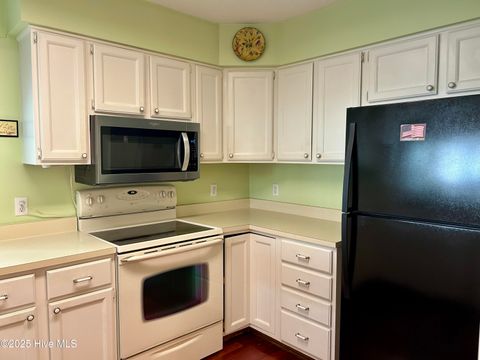 Tiny photo for 324 Wimbledon Court, Wilmington, NC 28412 (MLS # 100532166)