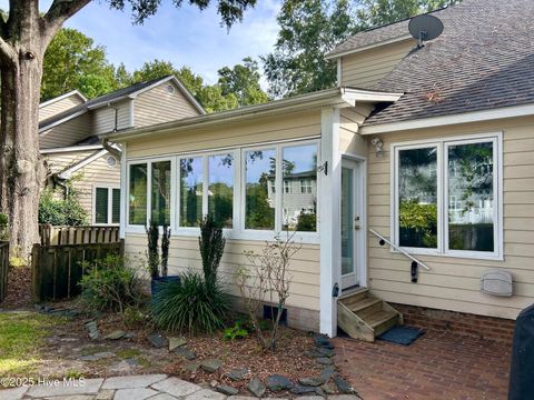 Tiny photo for 324 Wimbledon Court, Wilmington, NC 28412 (MLS # 100532166)
