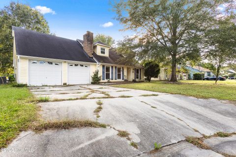 Tiny photo for 257 Bayberry Court, Jacksonville, NC 28540 (MLS # 100539882)