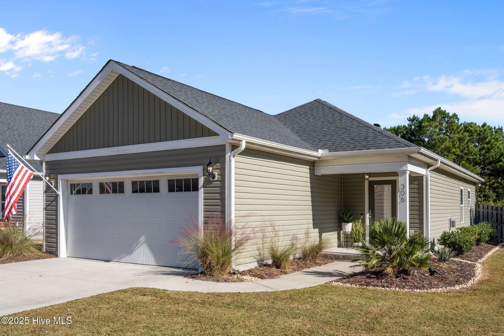 Photo of 306 Long Pond Drive, Sneads Ferry, NC 28460 (MLS # 100536269)