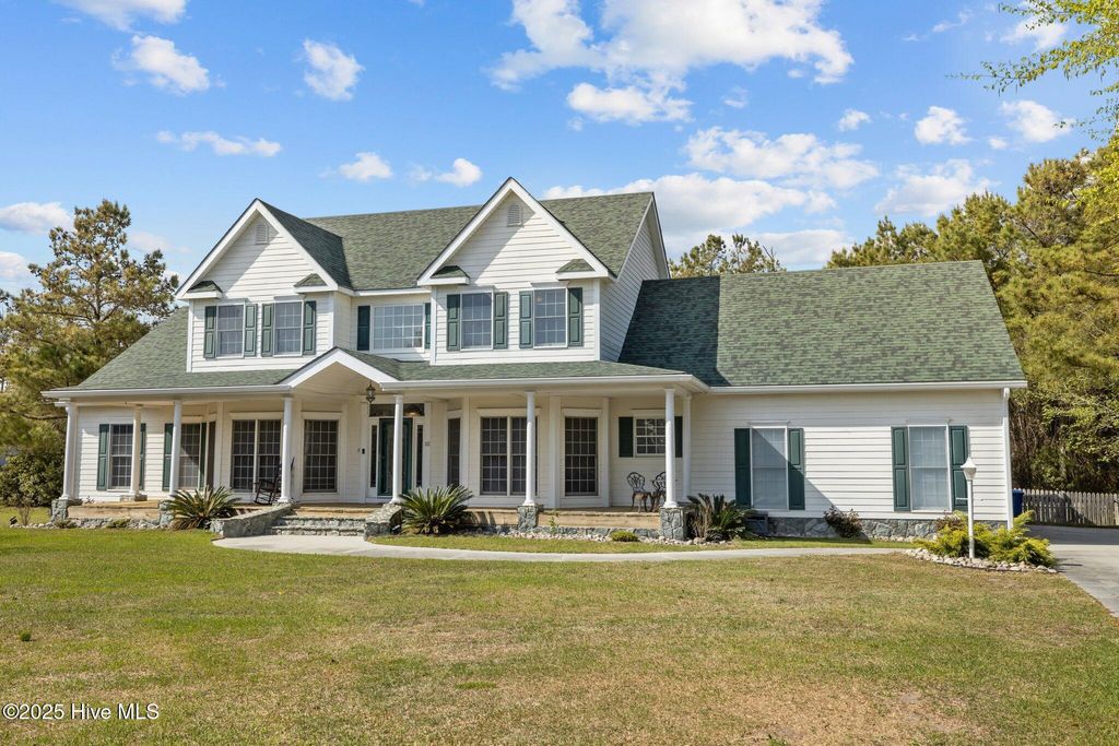 Photo of 102 Iris Court, Morehead City, NC 28557 (MLS # 100535819)