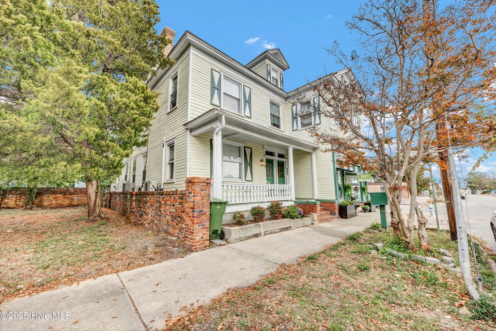 Photo of 719 Princess Street, Wilmington, NC 28401 (MLS # 100543390)