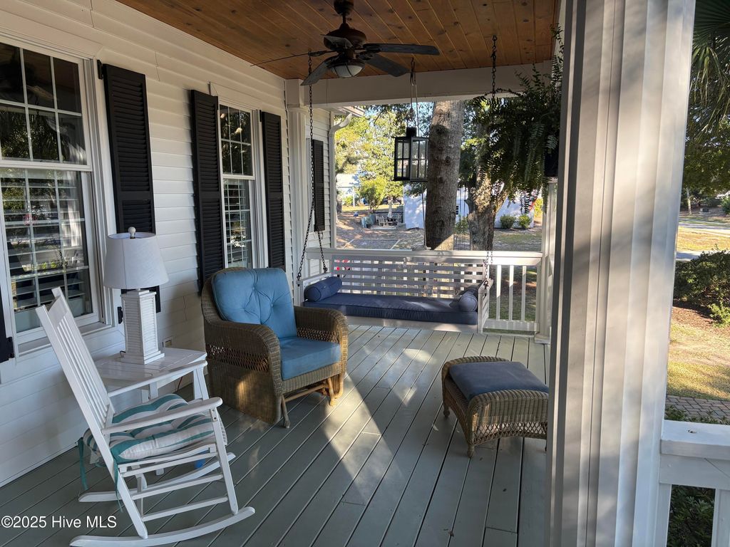 Photo of 500 W St George Street, Southport, NC 28461 (MLS # 100537749)