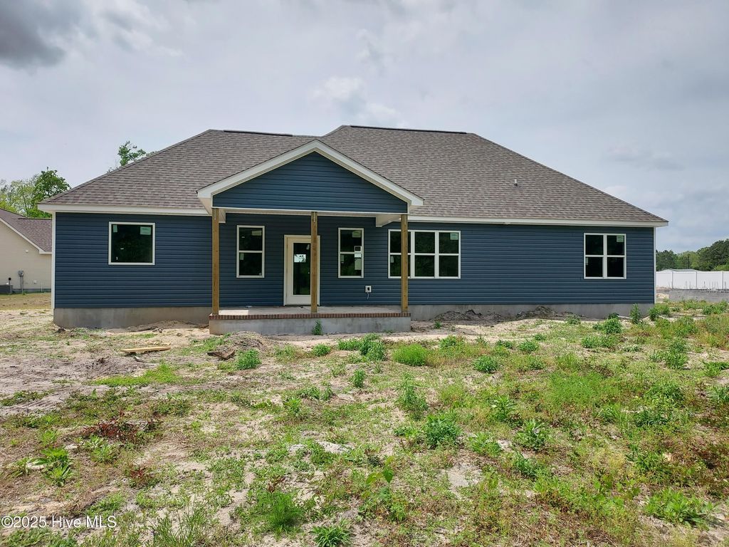 Photo of 648 Bright Harvest Drive, Maysville, NC 28555 (MLS # 100515712)