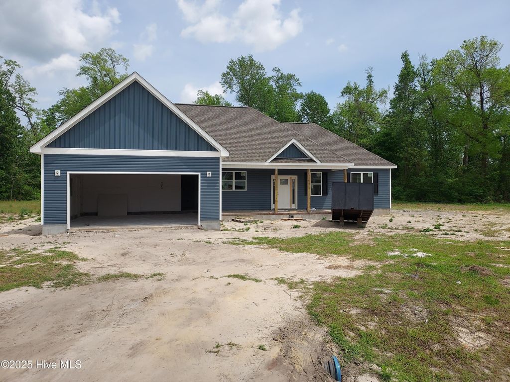 Photo of 648 Bright Harvest Drive, Maysville, NC 28555 (MLS # 100515712)