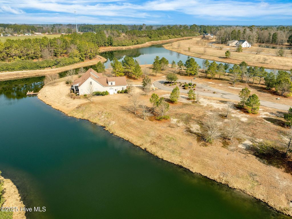 Photo of 149 Legacy Point, Wallace, NC 28466 (MLS # 100489062)