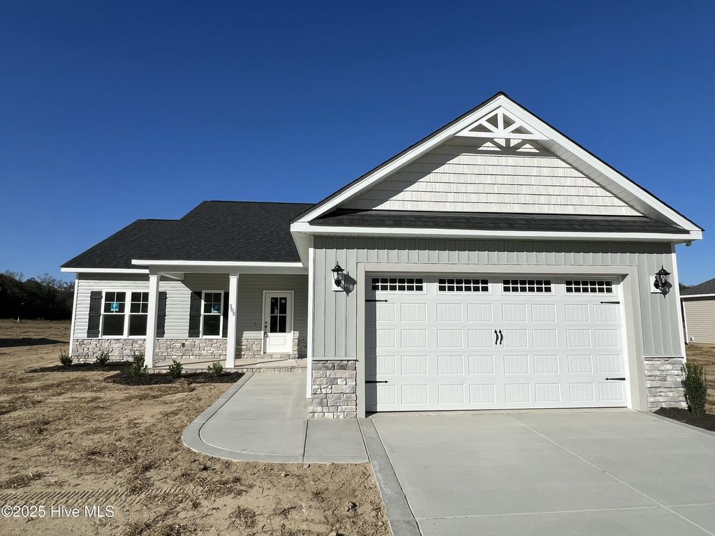 Photo of 305 Creeks Edge Drive, Pikeville, NC 27863 (MLS # 100531344)