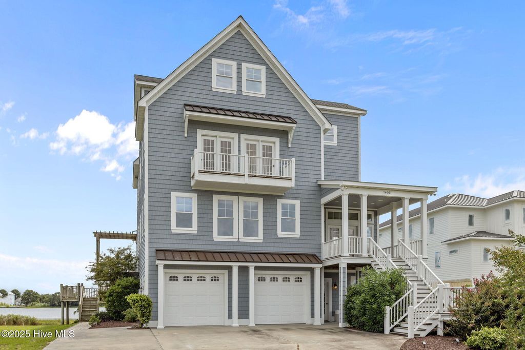 Photo of 1405 Oglesby Road, Morehead City, NC 28557 (MLS # 100526129)