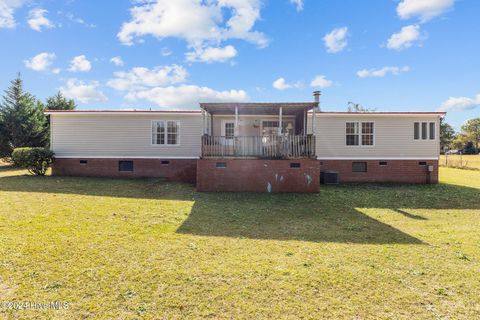 A home in Roseboro