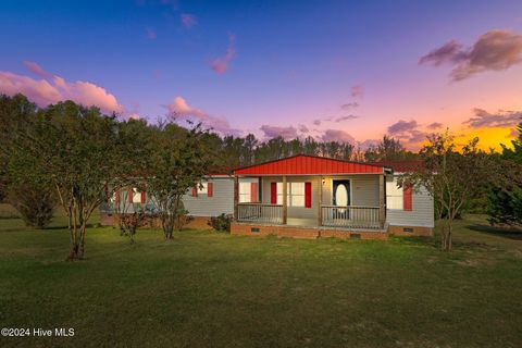 A home in Roseboro