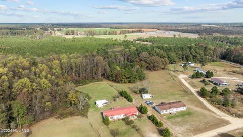 A home in Roseboro