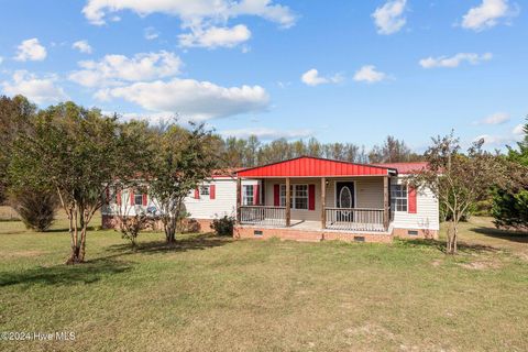 A home in Roseboro