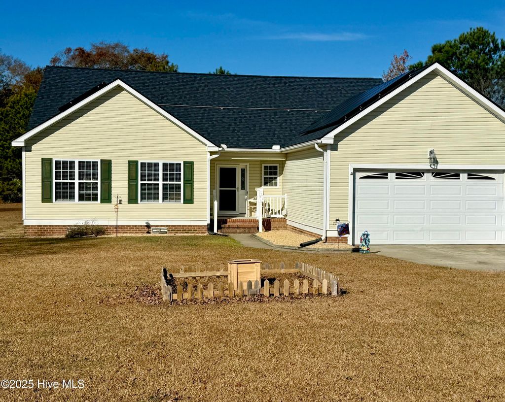 Photo of 301 Towbridge Lane, Goldsboro, NC 27534 (MLS # 100542734)