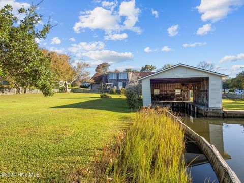 A home in Swansboro