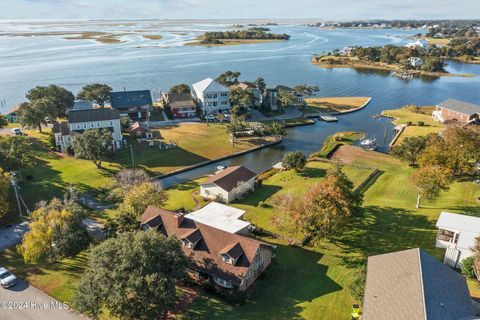 A home in Swansboro