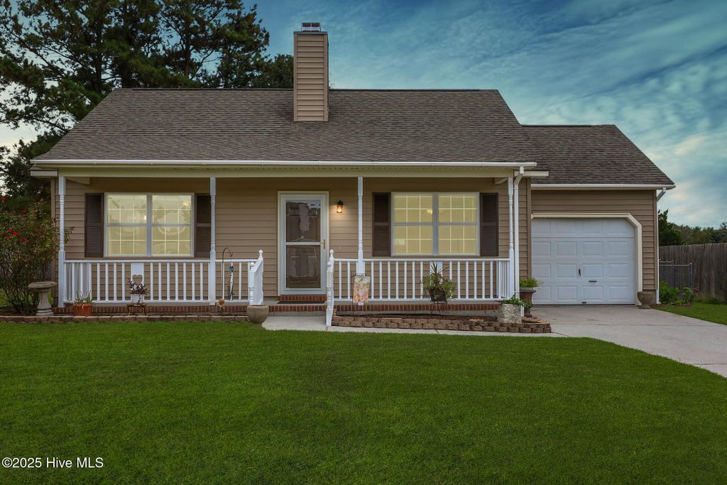 Photo of 513 Emily Loop, Jacksonville, NC 28540 (MLS # 100530382)