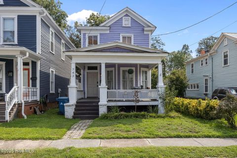 Tiny photo for 743 W 2nd Street, Washington, NC 27889 (MLS # 100530908)