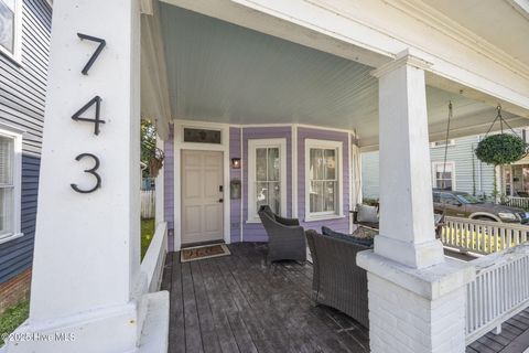 Tiny photo for 743 W 2nd Street, Washington, NC 27889 (MLS # 100530908)