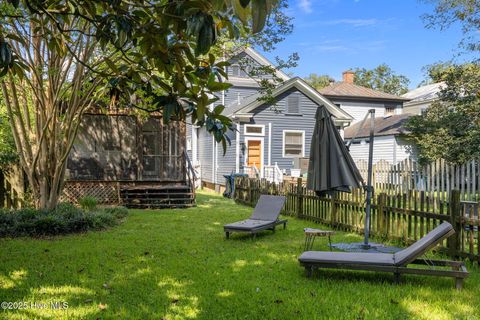 Tiny photo for 743 W 2nd Street, Washington, NC 27889 (MLS # 100530908)
