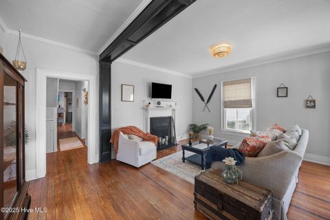 Tiny photo for 743 W 2nd Street, Washington, NC 27889 (MLS # 100530908)