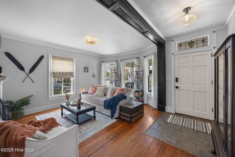 Tiny photo for 743 W 2nd Street, Washington, NC 27889 (MLS # 100530908)