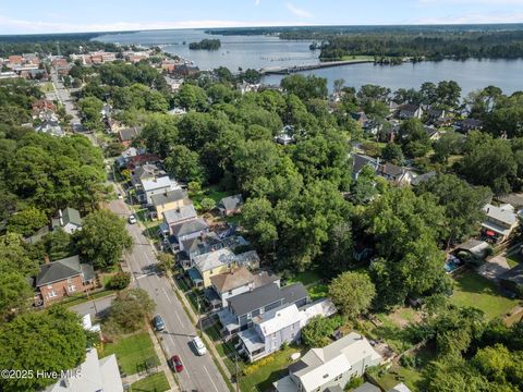 Tiny photo for 743 W 2nd Street, Washington, NC 27889 (MLS # 100530908)