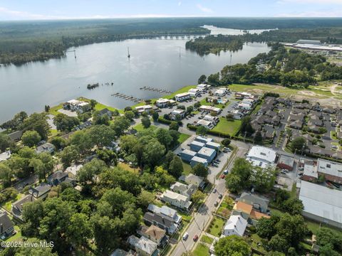 Tiny photo for 743 W 2nd Street, Washington, NC 27889 (MLS # 100530908)
