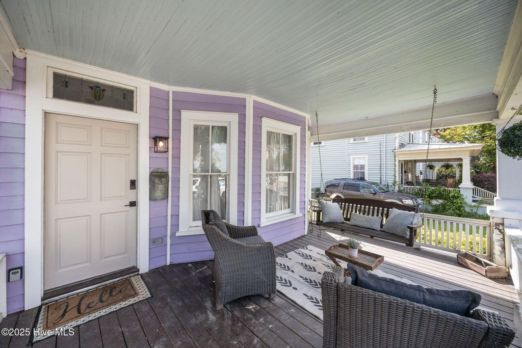 Photo of 743 W 2nd Street, Washington, NC 27889 (MLS # 100530908)