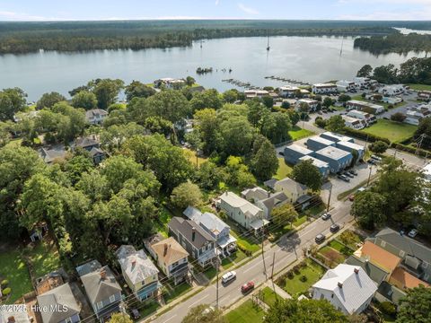 Tiny photo for 743 W 2nd Street, Washington, NC 27889 (MLS # 100530908)