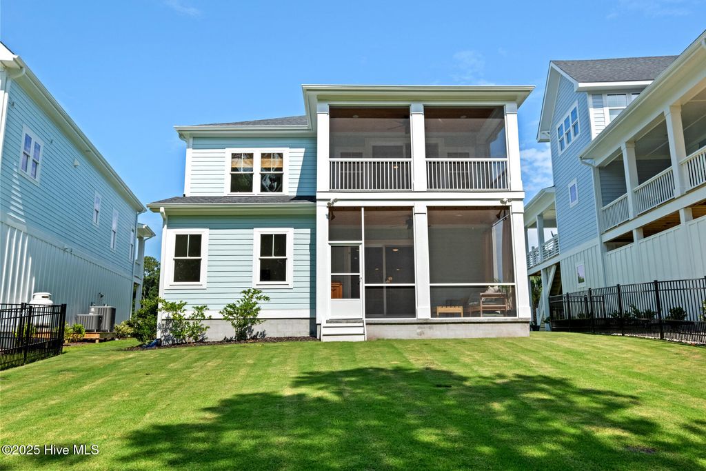 Photo of 510 White Picket Way, Holly Ridge, NC 28445 (MLS # 100509261)