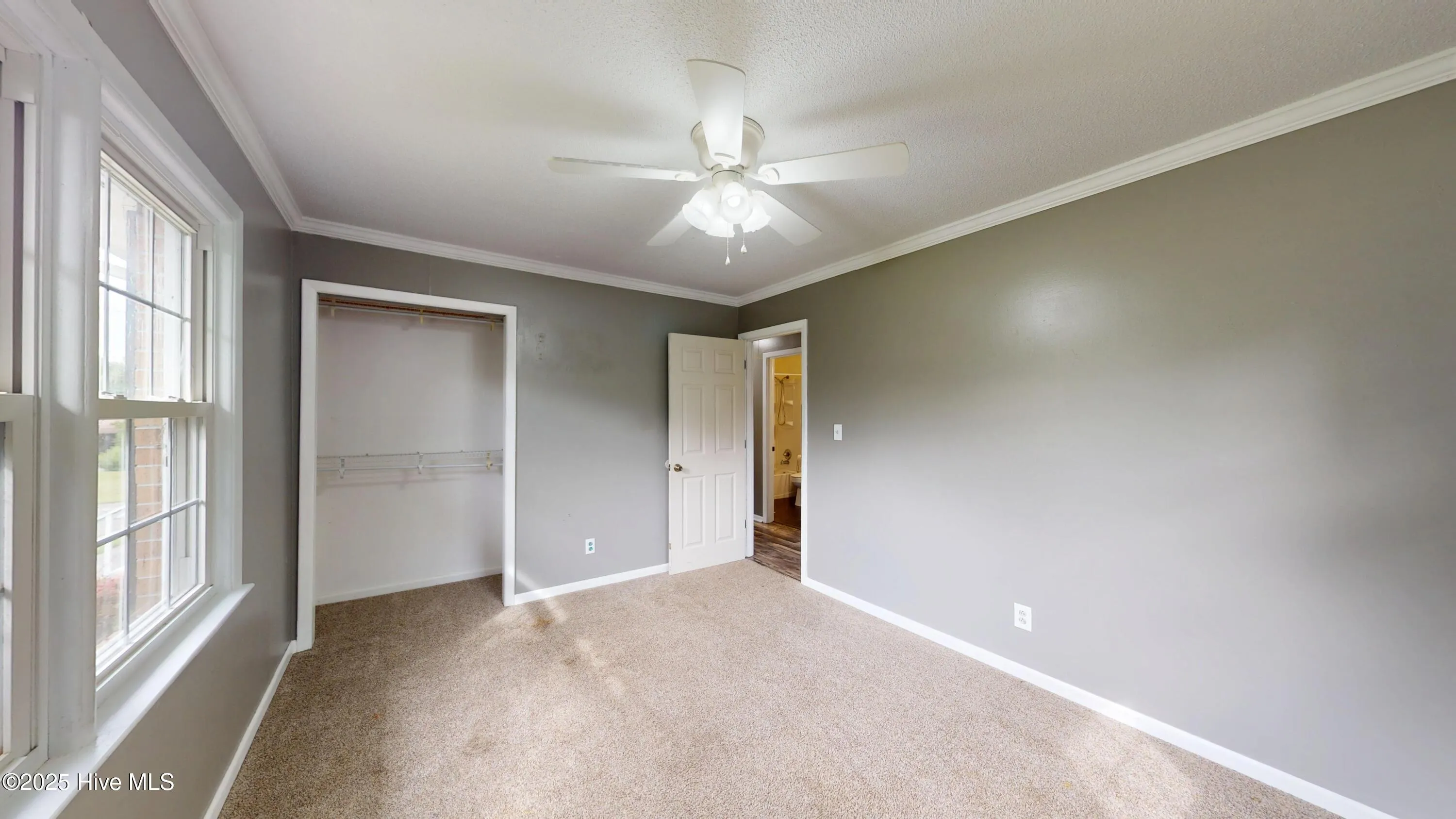 Jacksonville, North Carolina 28546, United States, 3 Bedrooms Bedrooms, ,2 BathroomsBathrooms,Residential,Pending,200437