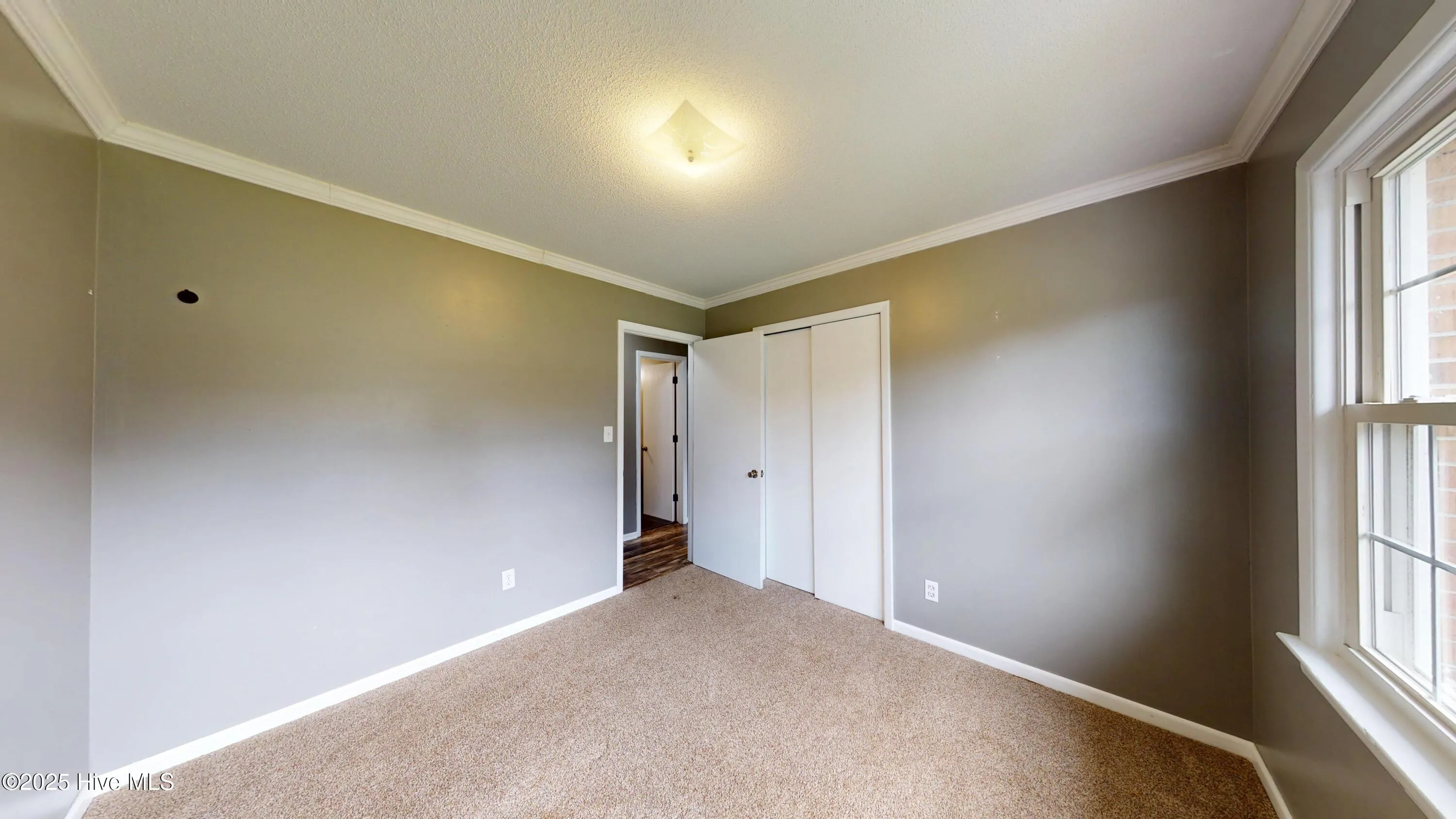 Jacksonville, North Carolina 28546, United States, 3 Bedrooms Bedrooms, ,2 BathroomsBathrooms,Residential,Pending,200437